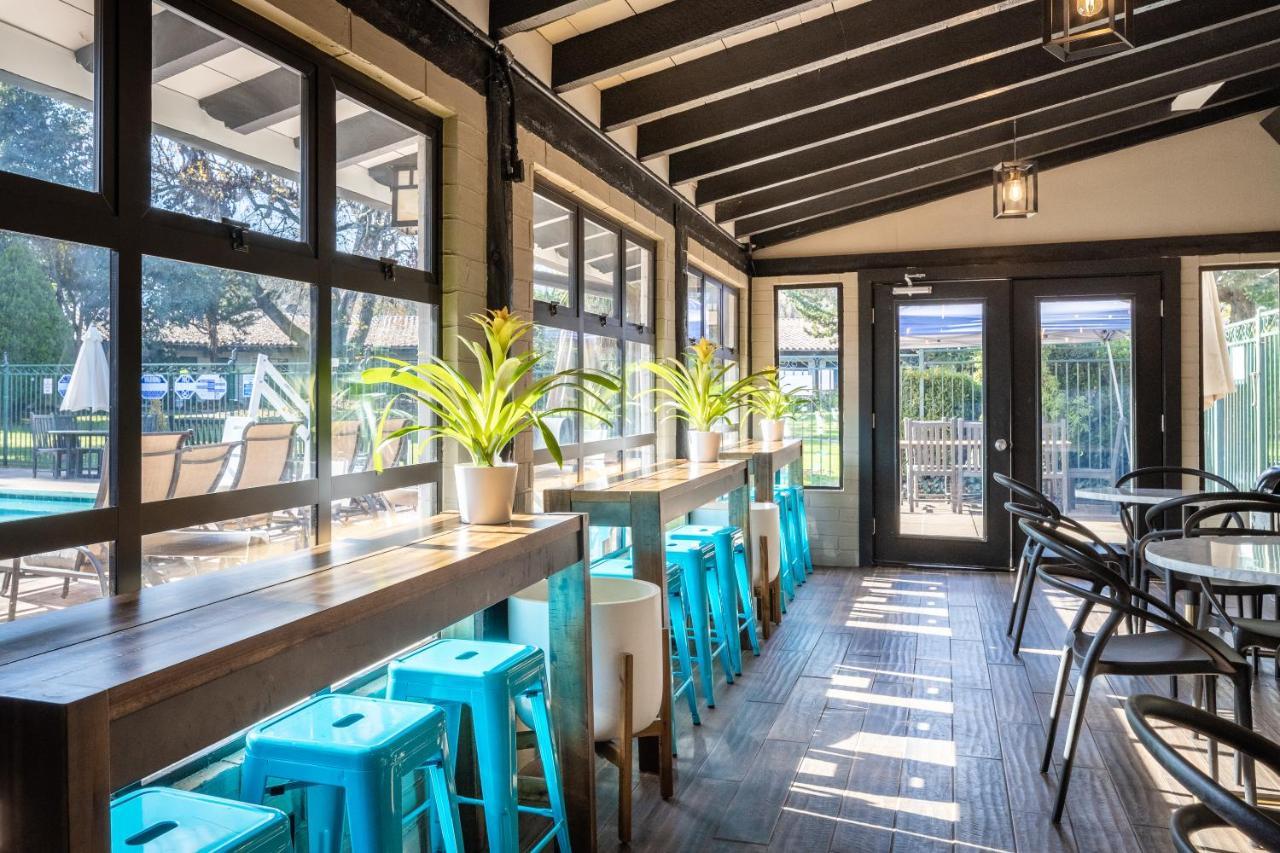 נובאטו Inn Marin And Suites, Ascend Hotel Collection מראה חיצוני תמונה