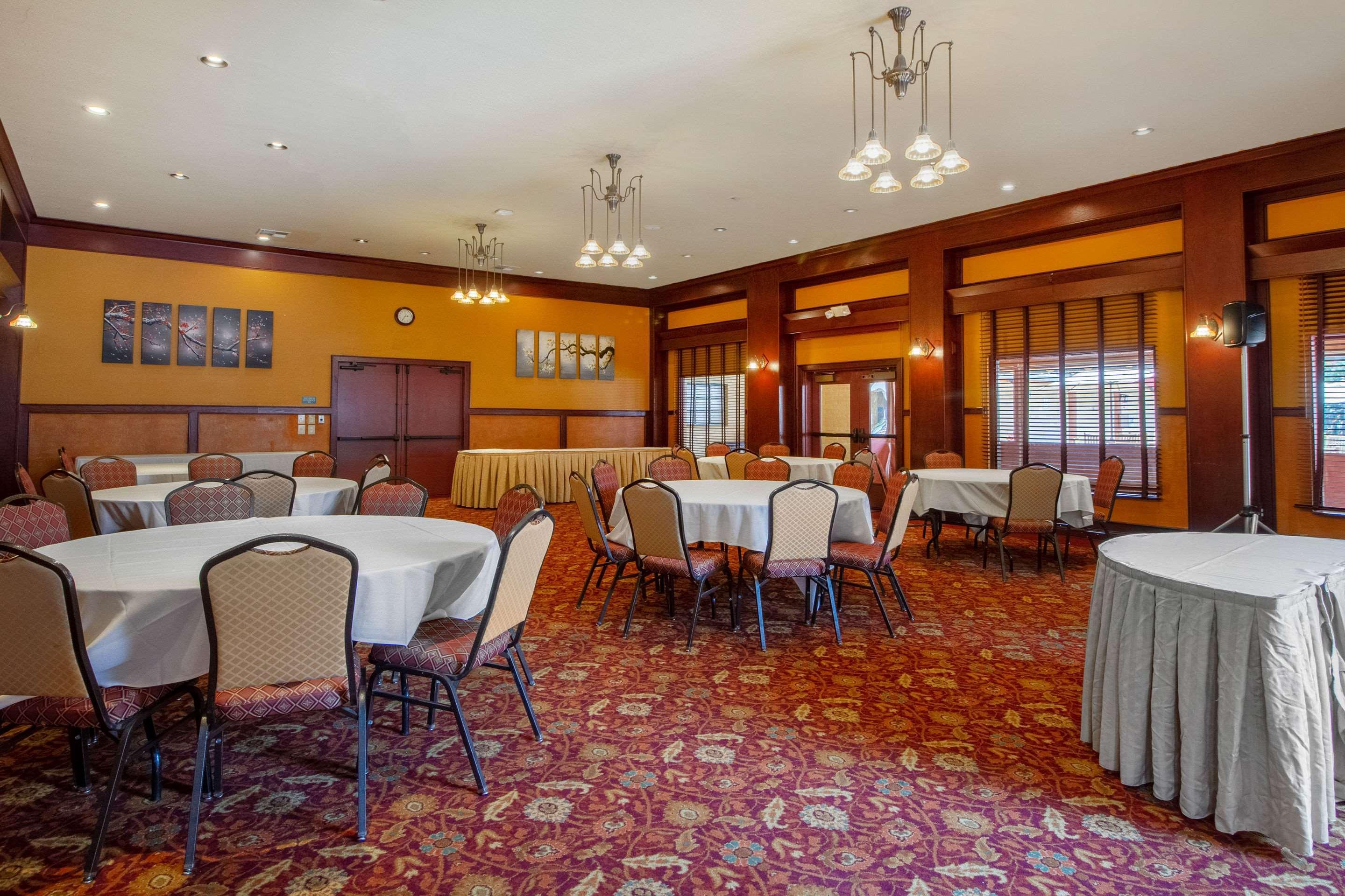 נובאטו Inn Marin And Suites, Ascend Hotel Collection מראה חיצוני תמונה