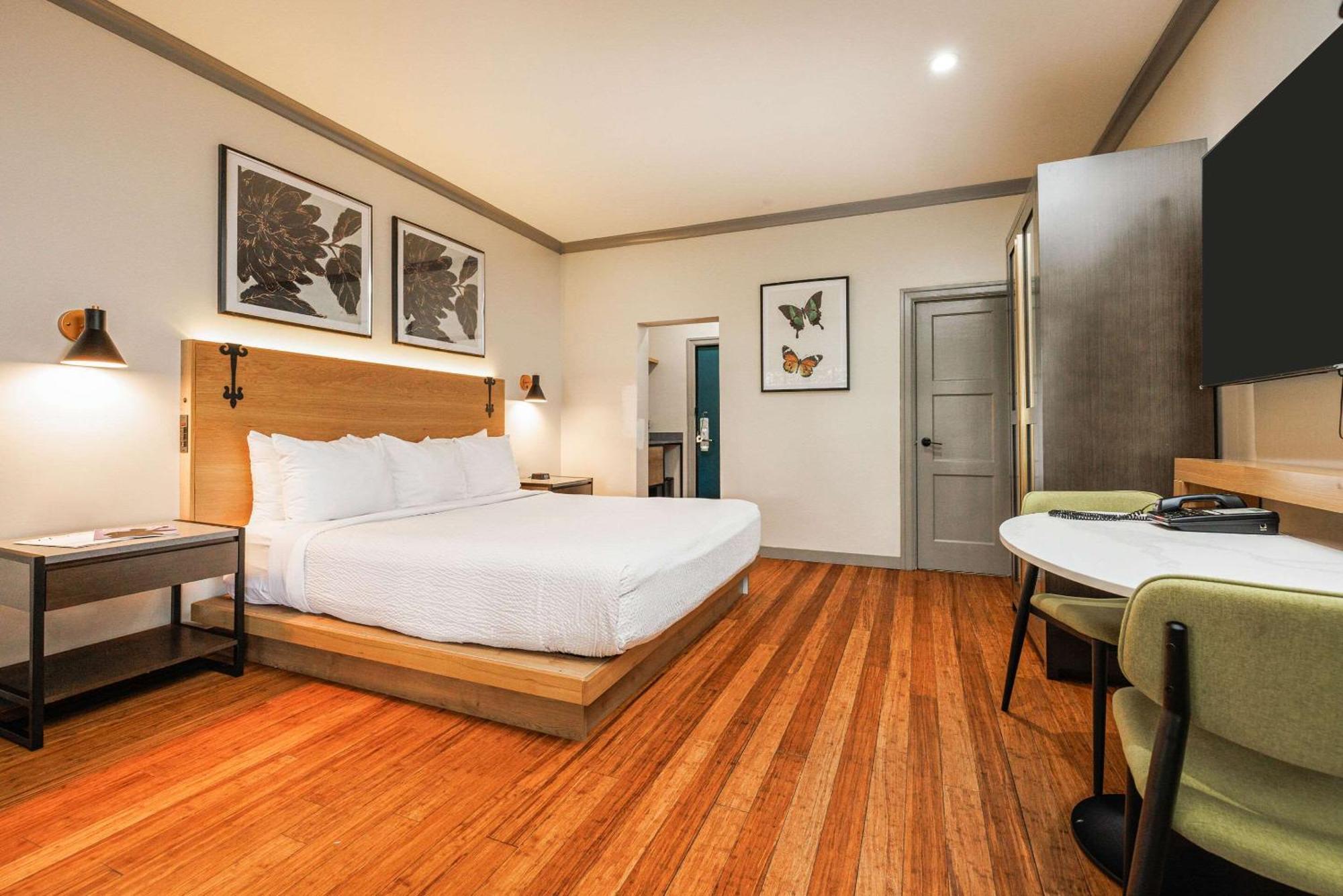 נובאטו Inn Marin And Suites, Ascend Hotel Collection מראה חיצוני תמונה