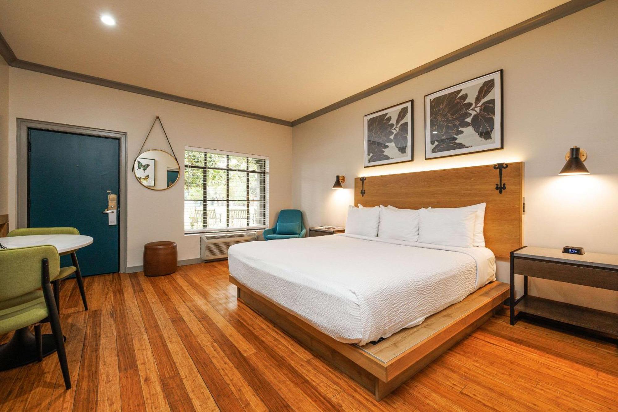 נובאטו Inn Marin And Suites, Ascend Hotel Collection מראה חיצוני תמונה